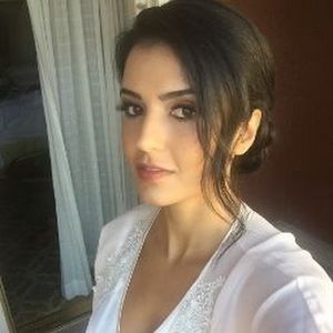 Meet your Posher, Sanya